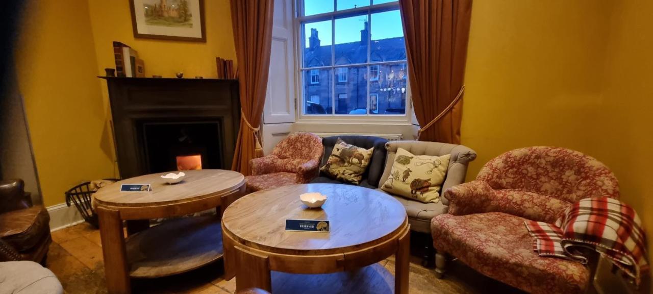 Buccleuch And Queensberry Arms Hotel Thornhill  Eksteriør billede