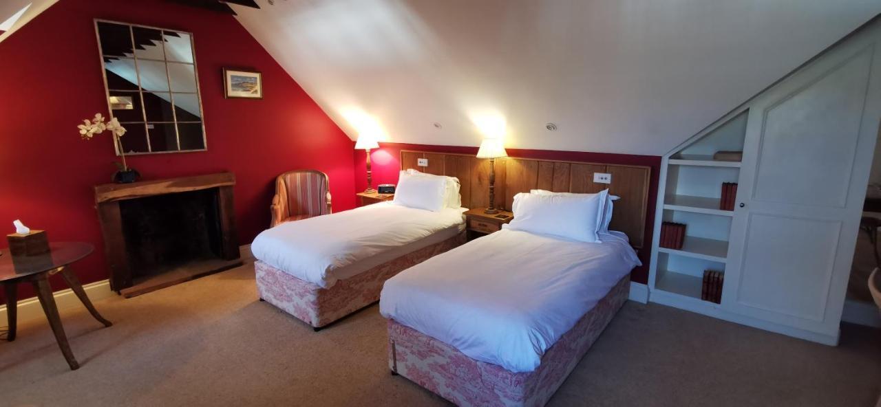 Buccleuch And Queensberry Arms Hotel Thornhill  Eksteriør billede
