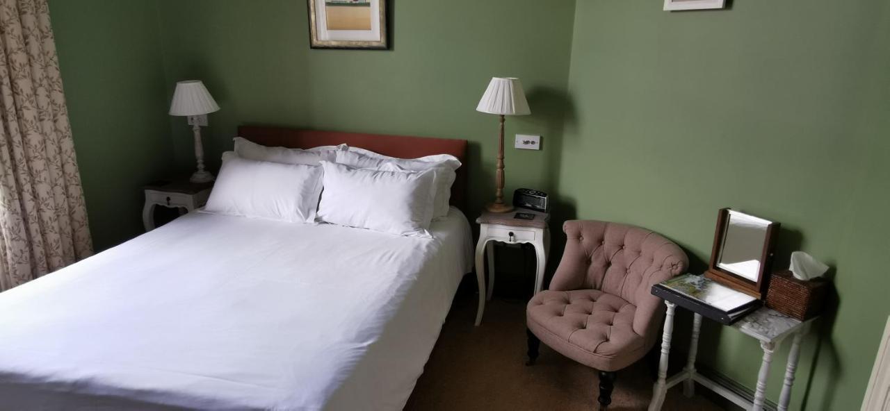 Buccleuch And Queensberry Arms Hotel Thornhill  Eksteriør billede