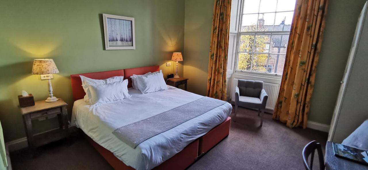 Buccleuch And Queensberry Arms Hotel Thornhill  Eksteriør billede