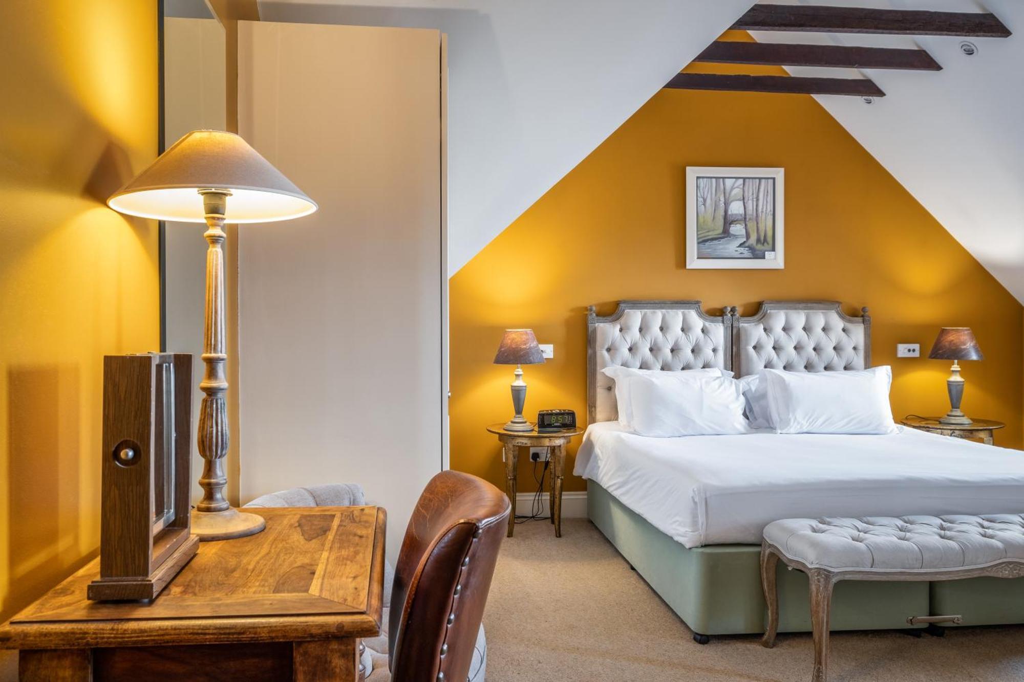 Buccleuch And Queensberry Arms Hotel Thornhill  Eksteriør billede